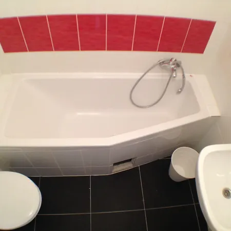 Hotel U Cerneho Orla 3*