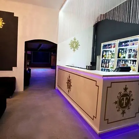 U Cerneho Orla 3* Kostelec nad Černými Lesy